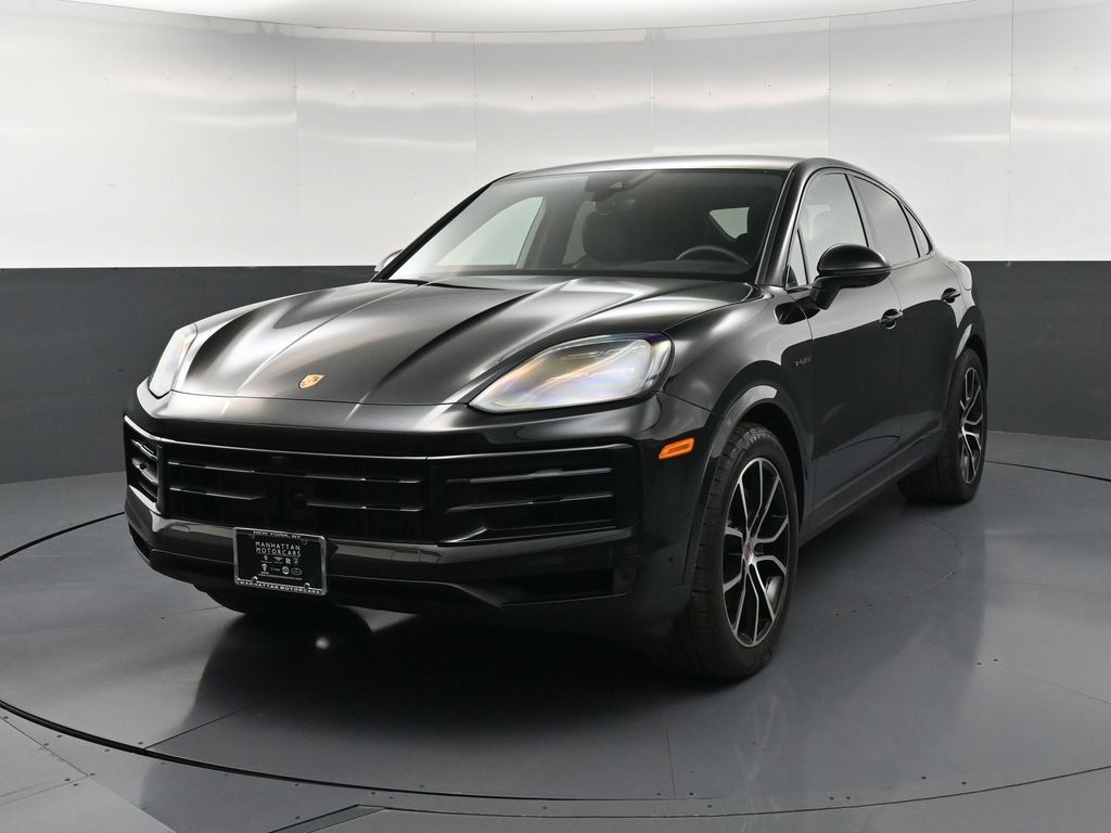 Certified 2025 Porsche Cayenne E-Hybrid Coupe AWD/4WD image 6