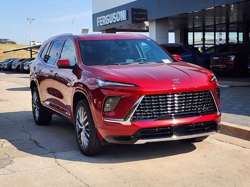 New 2026 Buick Enclave Avenir w/ Super Cruise Package image 2