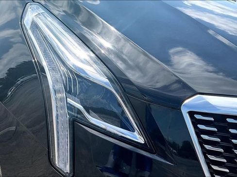 Used 2022 Cadillac XT5 Premium Luxury FWD image 32