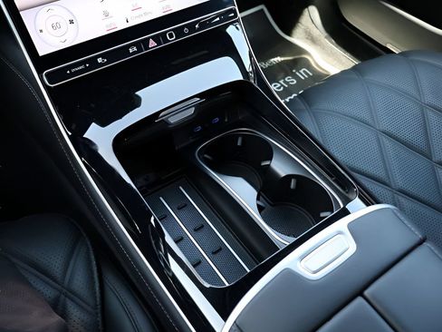 Certified 2024 Mercedes-Benz Maybach S 580 4MATIC image 31