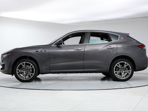 Certified 2023 Maserati Levante GT AWD/4WD image 2