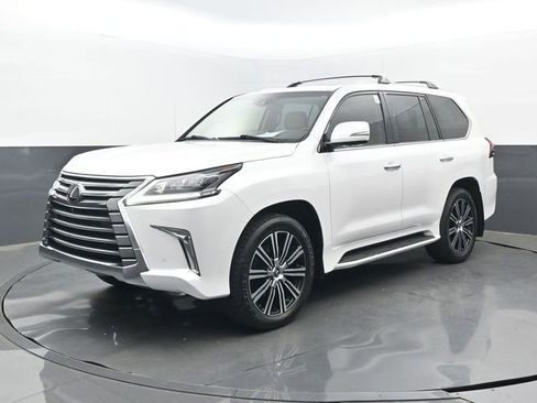 Used 2021 Lexus LX 570 4WD w/ Luxury Package image 28