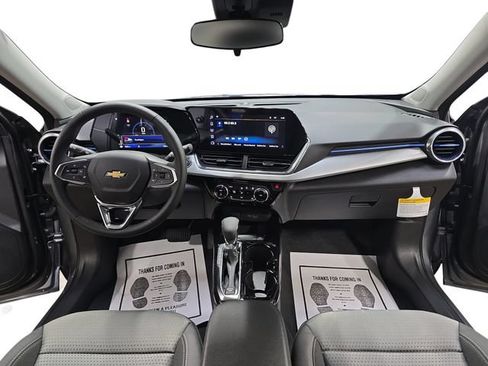 New 2026 Chevrolet Trax LT w/ Driver Confidence Package FWD image 12