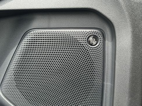 New 2025 Ford Escape SE w/ PHEV Premium Package image 19