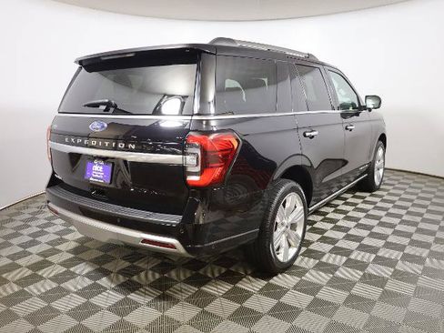 Certified 2024 Ford Expedition Platinum AWD/4WD image 5