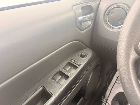 Used 2016 Jeep Compass Sport w/ Power Value Group image 16