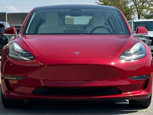 Used 2018 Tesla Model 3 Long Range image 3