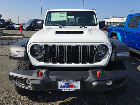 New 2025 Jeep Gladiator Mojave w/ Convenience Group image 9