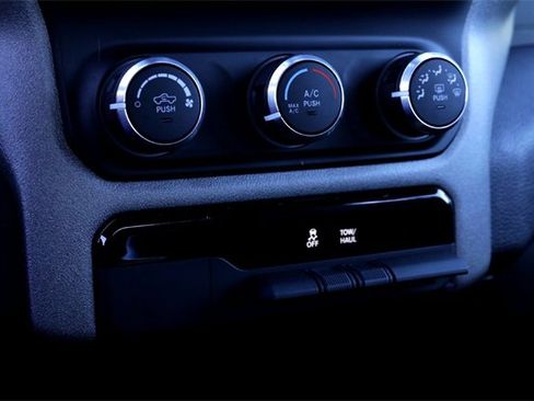 Used 2024 RAM 2500 Tradesman image 18