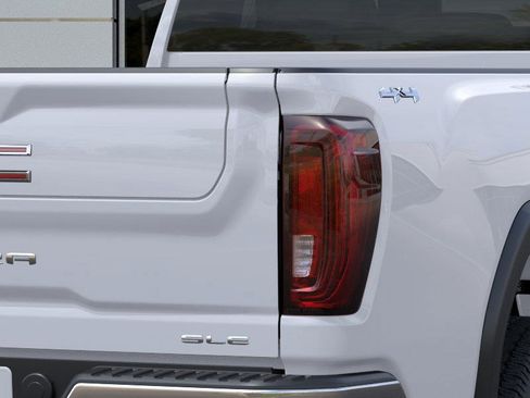 New 2026 GMC Sierra 2500 SLE image 11