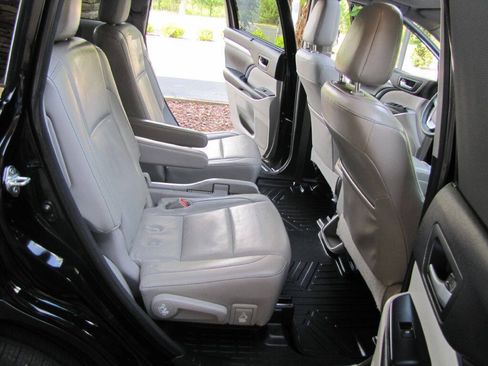 Used 2016 Toyota Highlander XLE FWD image 21