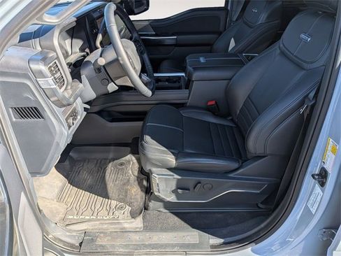 Used 2025 Ford F250 Platinum image 10