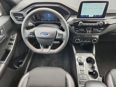 Used 2023 Ford Escape ST-Line w/ Cold Weather Package FWD image 27