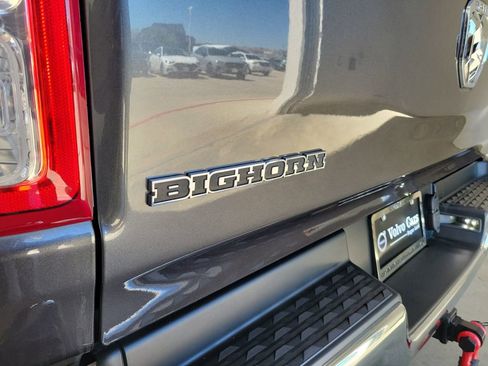 Used 2021 RAM 1500 Big Horn image 9