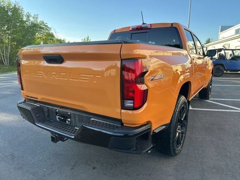 Used 2025 Chevrolet Colorado Z71 w/ Z71 Convenience Package 2 AWD/4WD image 5