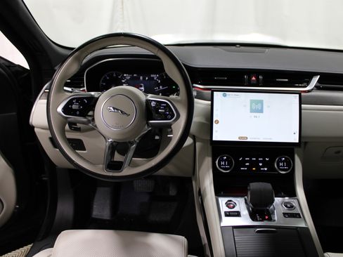 Used 2022 Jaguar F-PACE S image 2