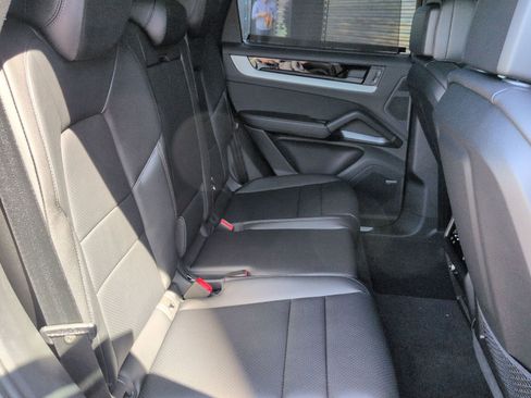 New 2026 Porsche Cayenne image 24