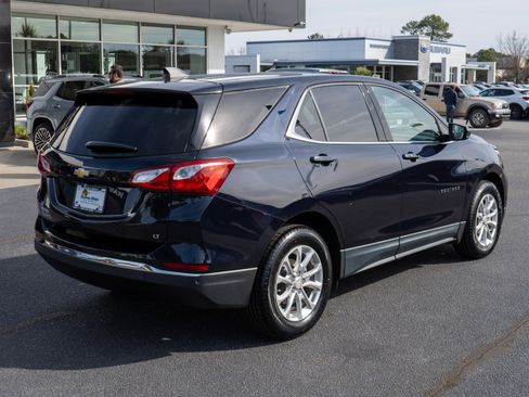 Used 2020 Chevrolet Equinox LT image 3