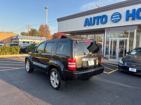 Used 2012 Jeep Liberty Limited Jet w/ Comfort/Convenience Group image 11
