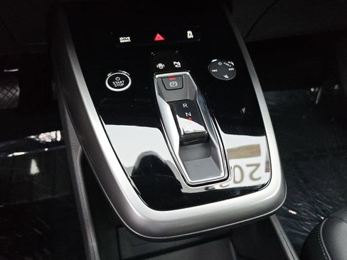 Certified 2023 Audi Q4 e-tron Premium Plus w/ Premium Plus RWD image 28