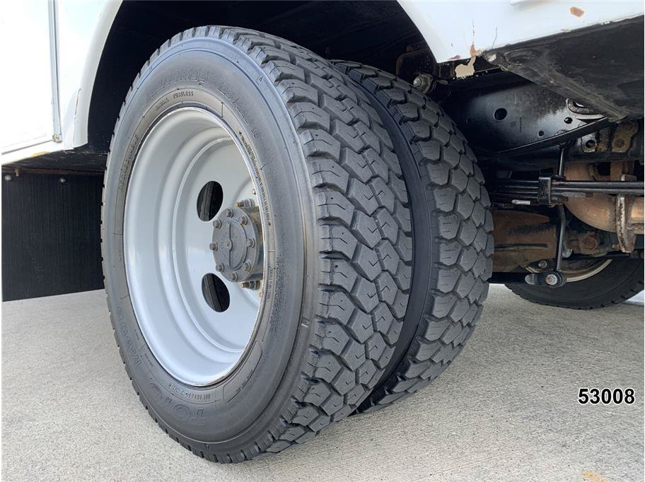 Used 2019 Ford F550 4x4 Regular Cab Super Duty w/ Snow Plow Prep Package image 23