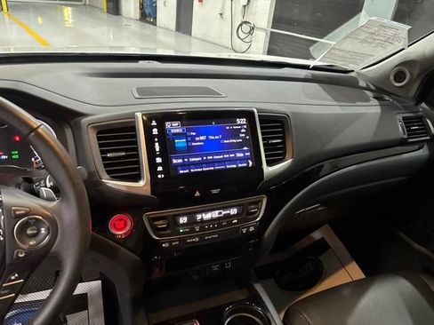 Used 2020 Honda Ridgeline RTL-E image 23