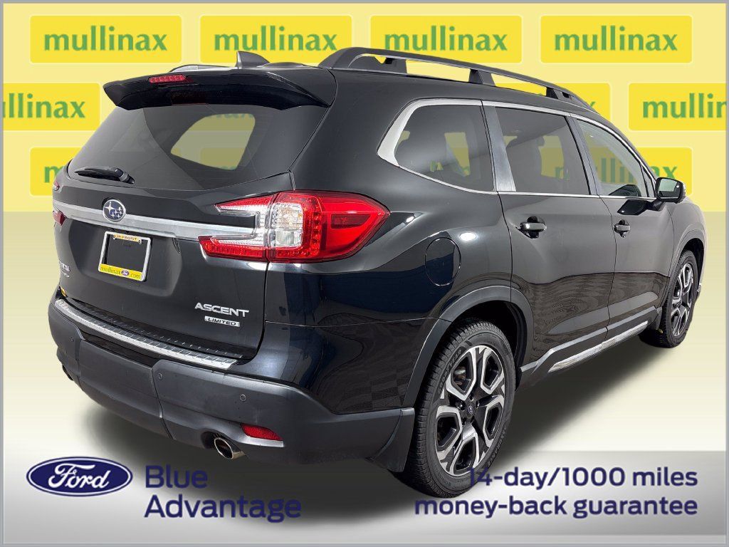 Used 2023 Subaru Ascent Limited w/ Technology Package AWD/4WD image 4