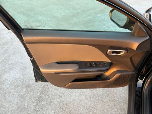 Used 2025 Kia K4 LXS image 18