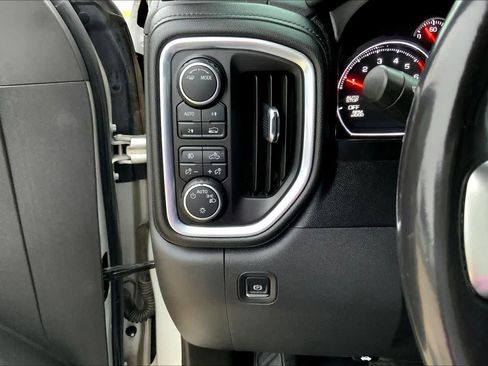 Used 2021 Chevrolet Silverado 1500 RST w/ Texas Edition Plus image 30