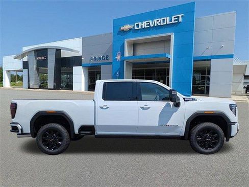 New 2026 Chevrolet Blazer EV RS w/ Super Cruise Package image 3