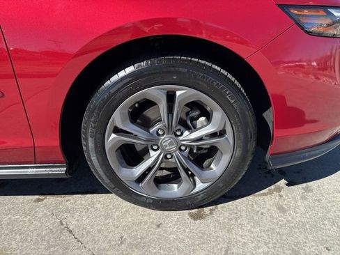 Used 2023 Honda Accord EX image 12