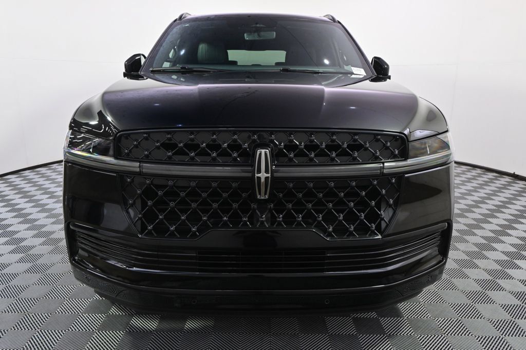 New 2027 Lincoln Navigator L Reserve w/ Jet Appearance Package AWD/4WD image 10