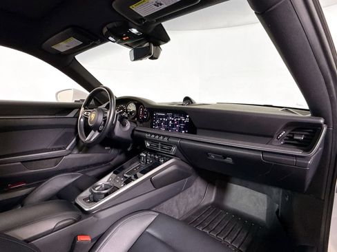 Certified 2022 Porsche 911 Carrera RWD image 33