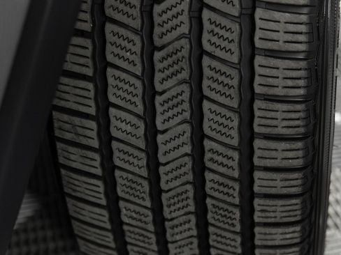 Used 2021 Jeep Grand Cherokee Limited image 40