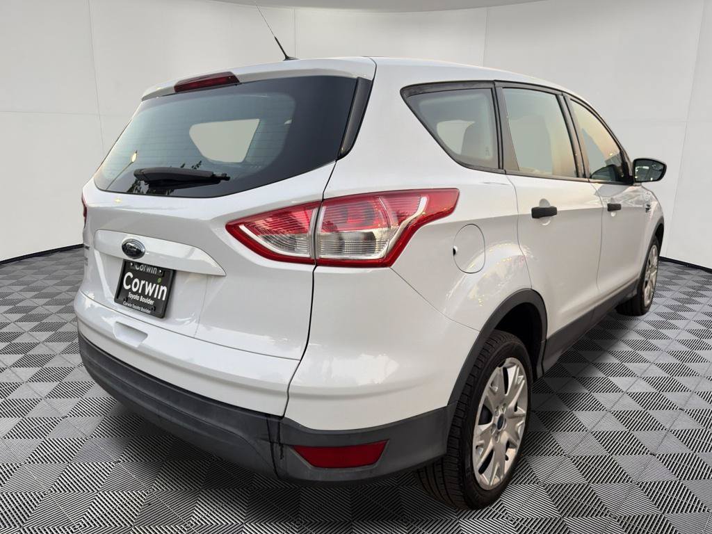 Used 2016 Ford Escape S FWD image 8
