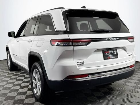 Used 2023 Jeep Grand Cherokee Limited AWD/4WD image 5