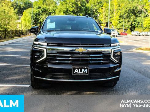 Used 2025 Chevrolet Tahoe LT AWD/4WD image 10