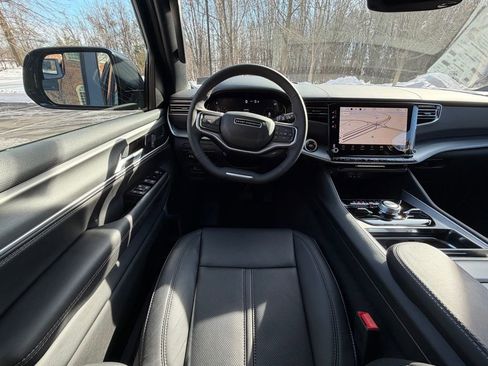 New 2026 Jeep Grand Wagoneer Limited AWD/4WD image 13