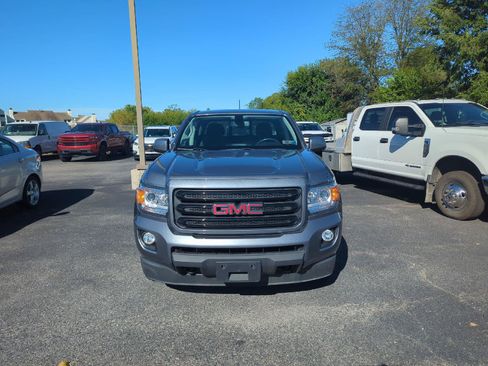 Used 2019 GMC Canyon SLE w/ Elevation Edition AWD/4WD image 2