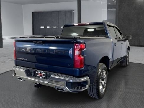 Used 2021 Chevrolet Silverado 1500 LT w/ Z71 Off-Road Package AWD/4WD image 3