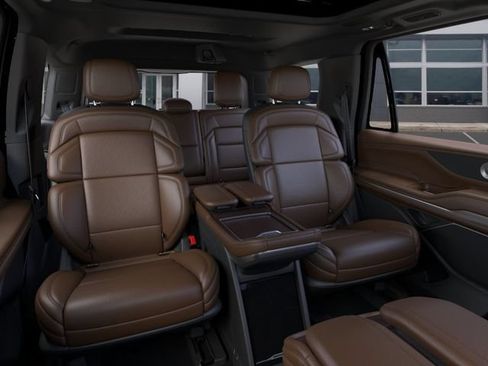 New 2026 Lincoln Navigator Reserve AWD/4WD image 11