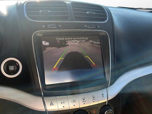 Used 2017 Dodge Journey SE w/ Flexible Seating Group image 30