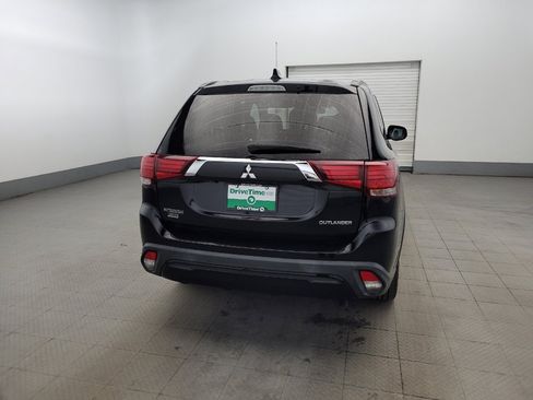 Used 2019 Mitsubishi Outlander SE image 7