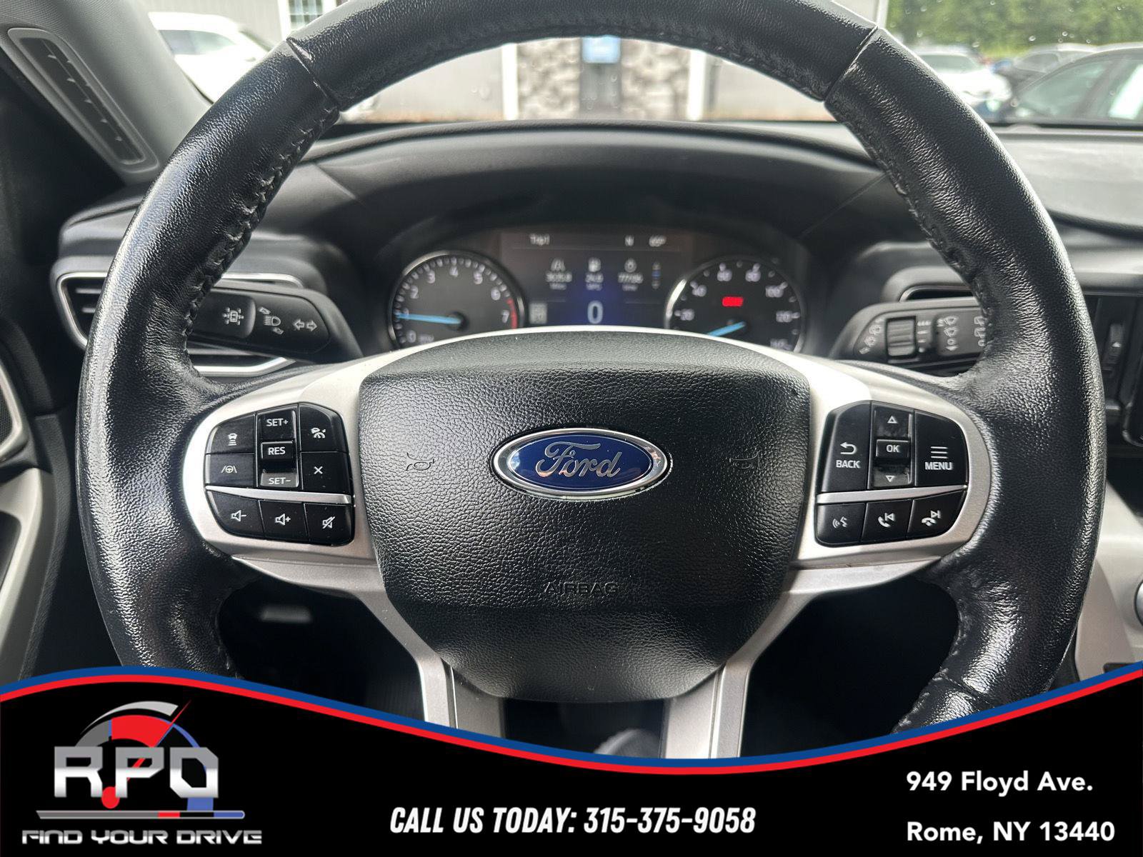 Used 2022 Ford Explorer XLT w/ Equipment Group 202A AWD/4WD image 18