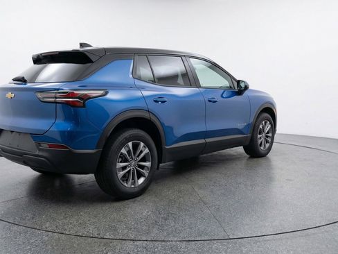 Used 2025 Chevrolet Equinox LT image 9