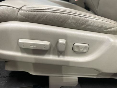 Used 2014 Honda CR-V EX-L image 18