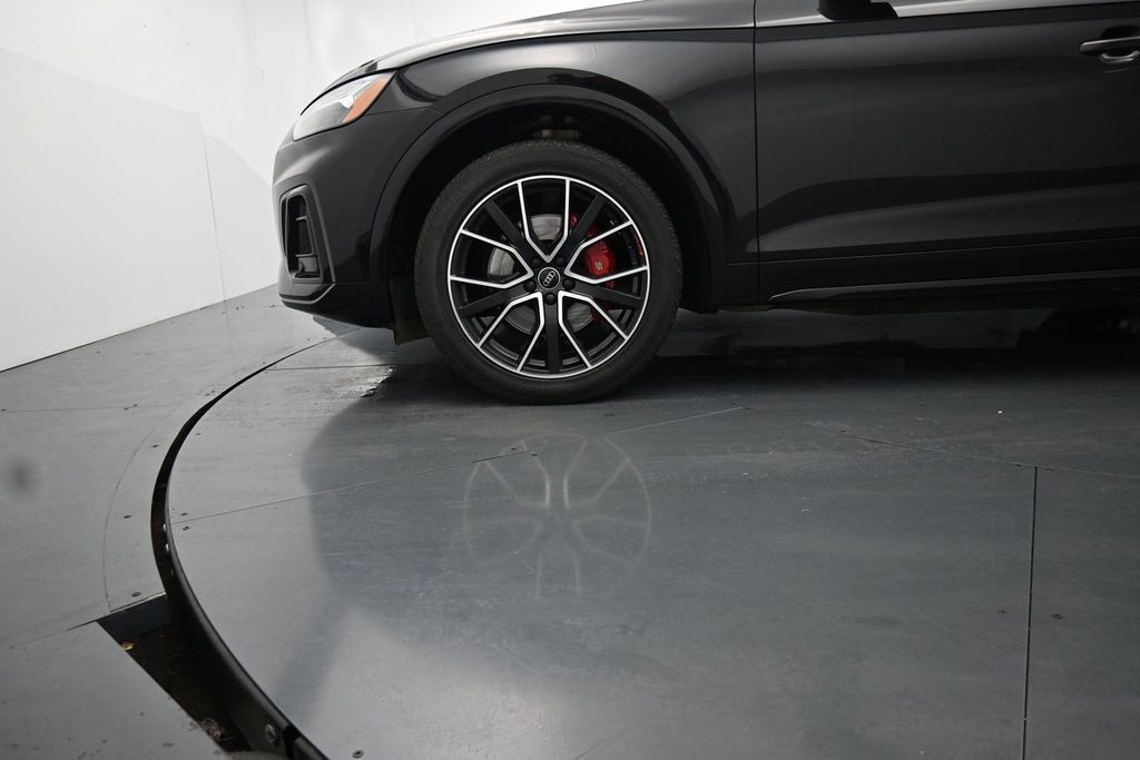 Used 2024 Audi SQ5 Premium Plus AWD/4WD image 15