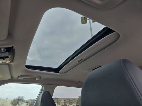 Used 2021 Kia Seltos SX w/ SX Sunroof Package image 19