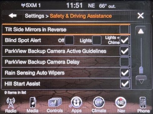Used 2014 Jeep Grand Cherokee Overland w/ Advanced Technology Group AWD/4WD image 26