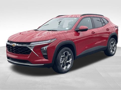 New 2026 Chevrolet Trax LT w/ Driver Confidence Package image 7